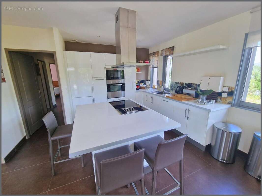 Photo 6 - Maison à SIX-FOURS-LES-PLAGES