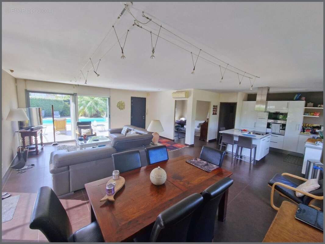 Photo 8 - Maison à SIX-FOURS-LES-PLAGES