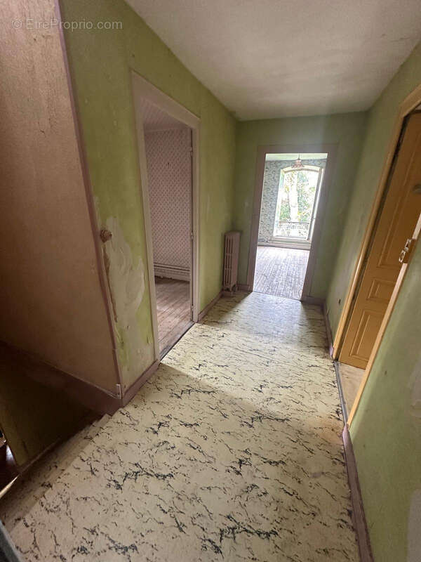 Maison à SAINT-PARRES-LES-VAUDES