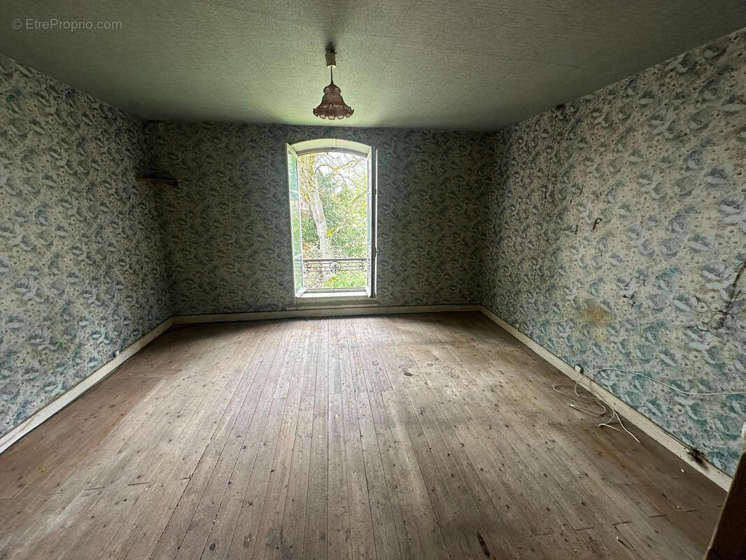 Maison à SAINT-PARRES-LES-VAUDES