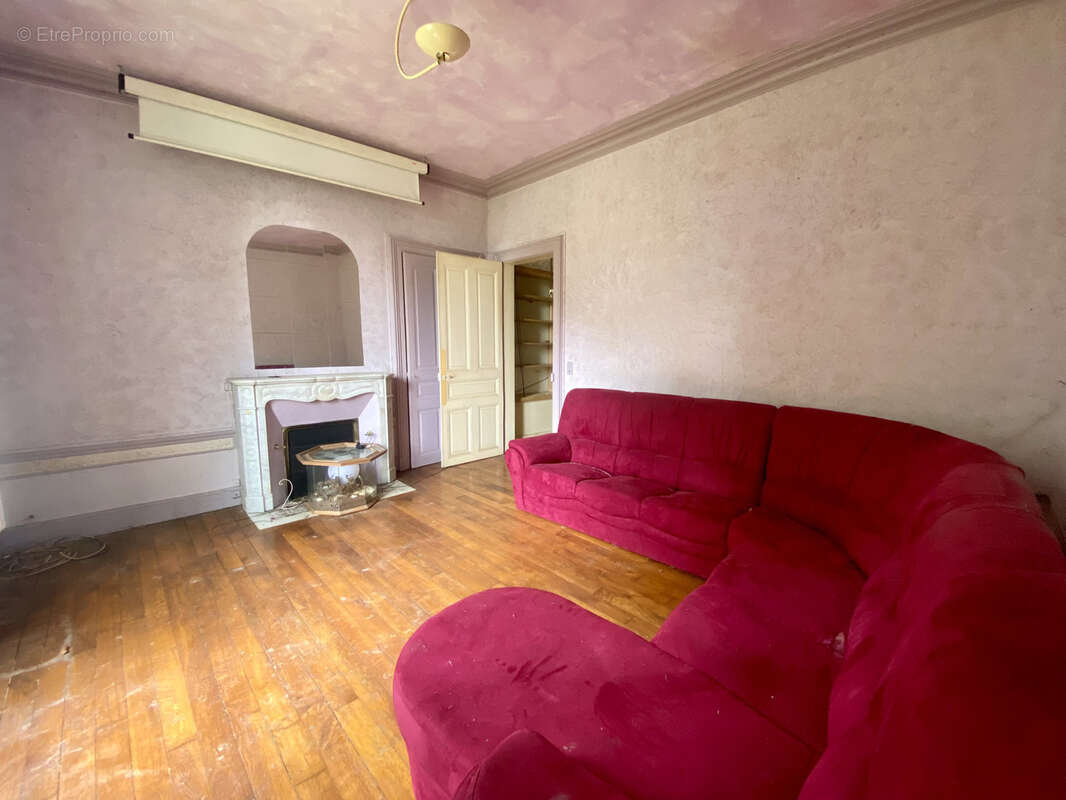 Maison à SAINT-PARRES-LES-VAUDES