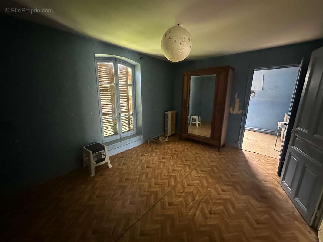 Maison à SAINT-PARRES-LES-VAUDES