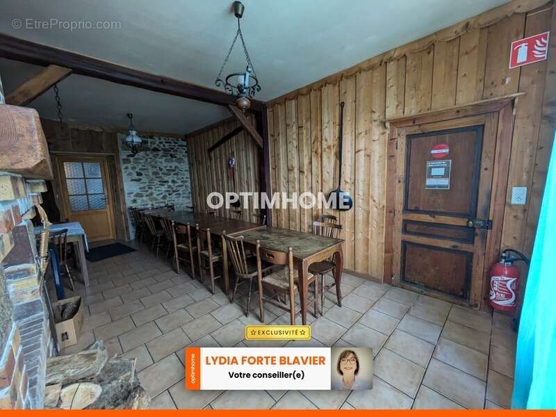Appartement à CHATEAUNEUF-LA-FORET