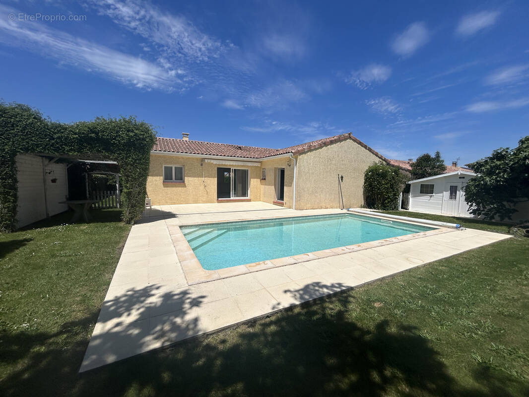 Maison à LA TOUR-DU-CRIEU