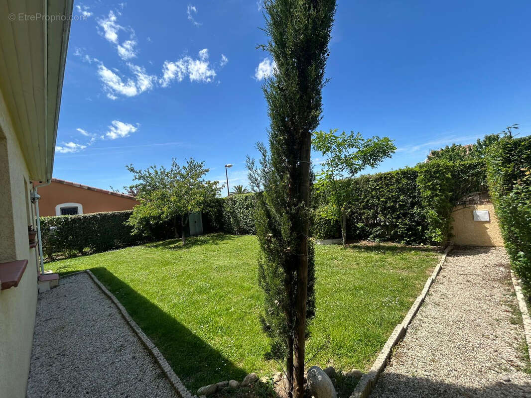 Maison à LA TOUR-DU-CRIEU