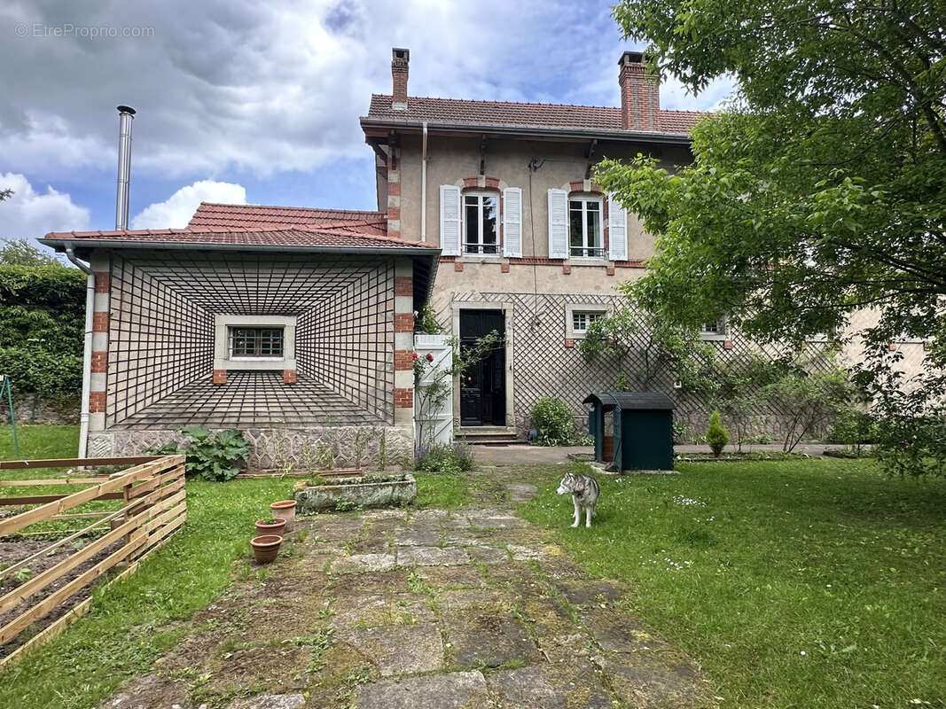 Maison à NEUFMAISONS