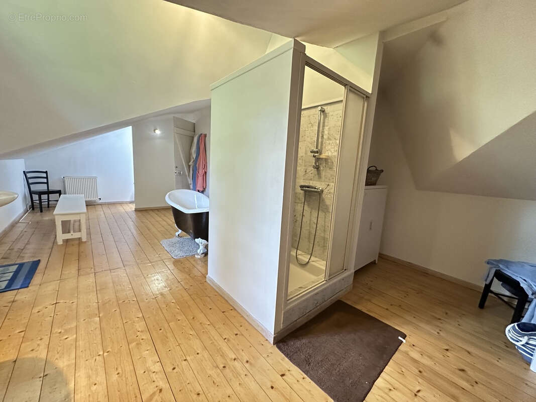 Maison à NEUFMAISONS