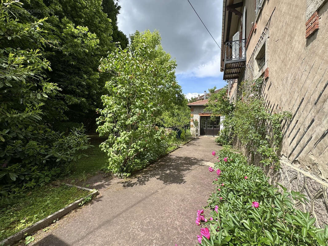 Maison à NEUFMAISONS