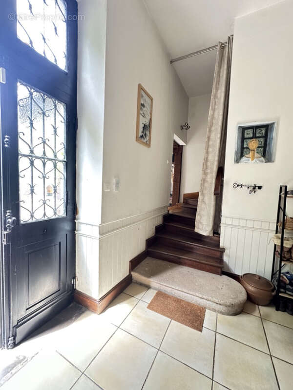 Maison à NEUFMAISONS