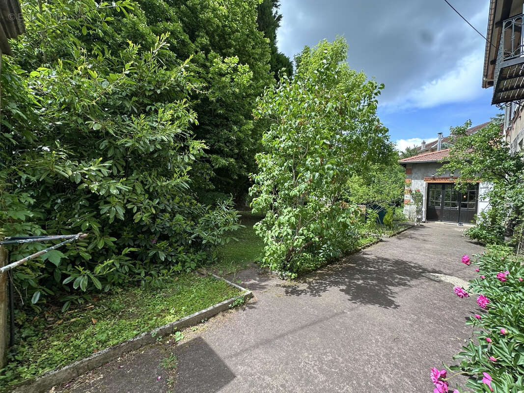 Maison à NEUFMAISONS