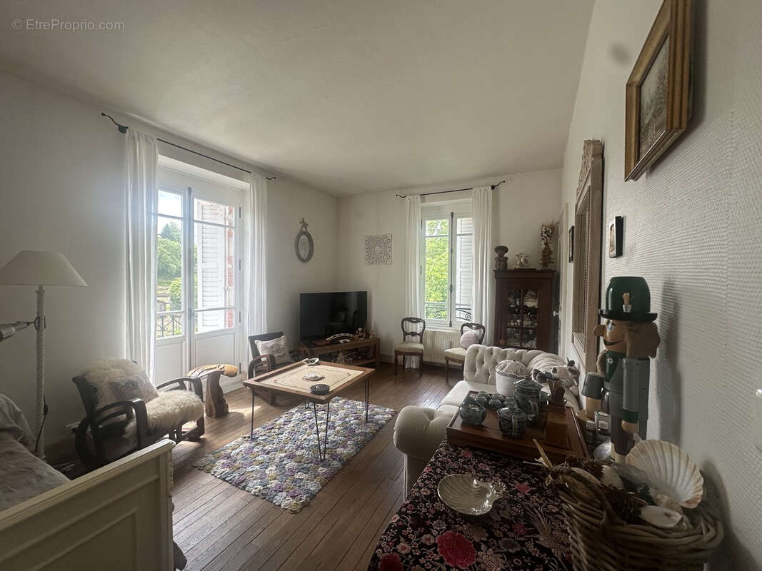 Maison à NEUFMAISONS