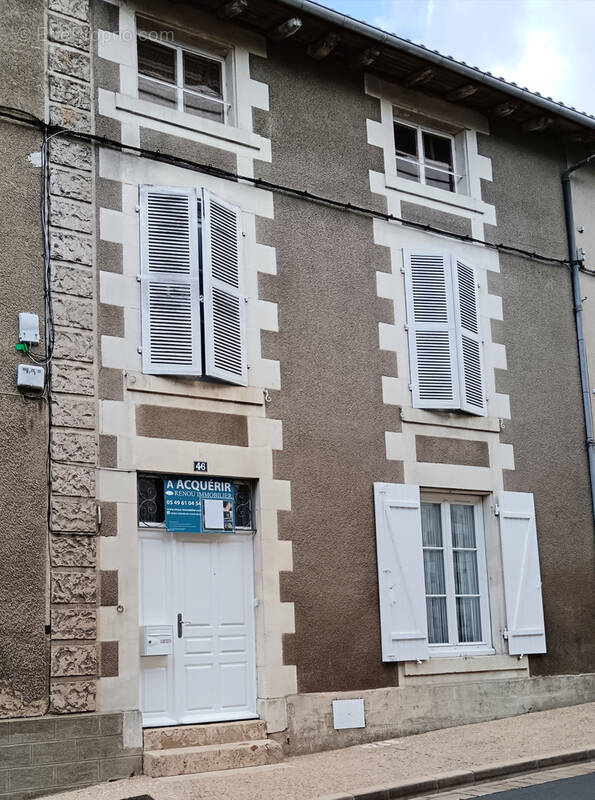 Maison à CEAUX-EN-COUHE