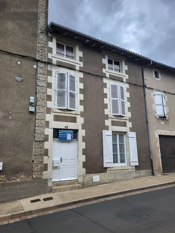 Maison à CEAUX-EN-COUHE