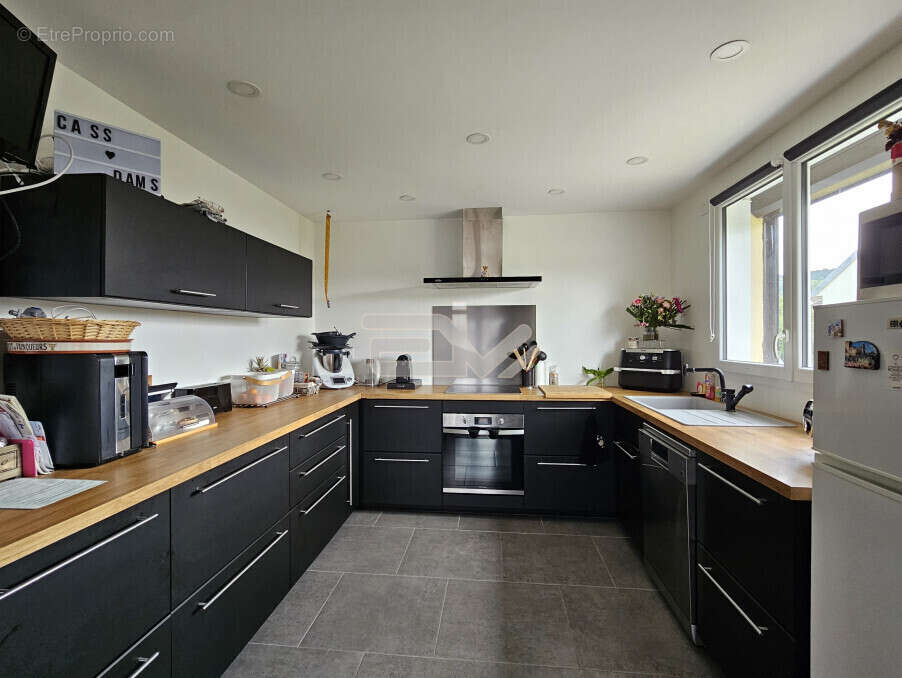 Maison à VAILLY-SUR-AISNE