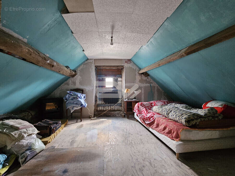 Maison à COULONGES-COHAN