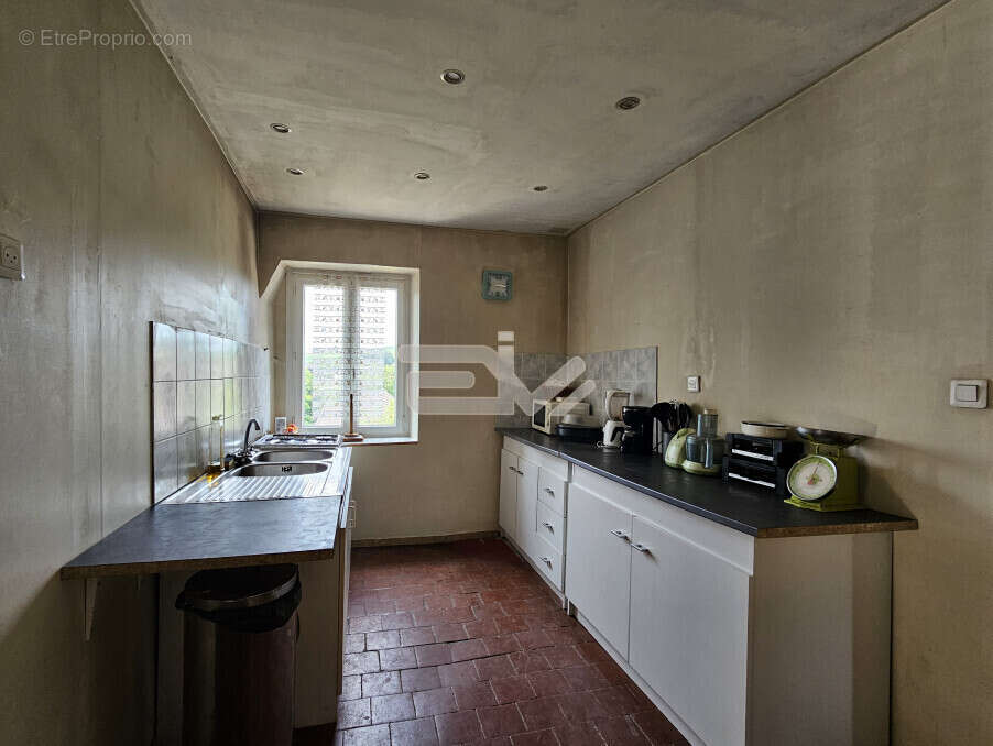 Maison à COULONGES-COHAN