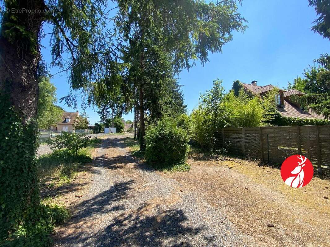 Terrain à ACHERES-LA-FORET