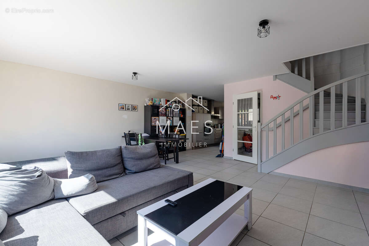 Maison à WAMBRECHIES