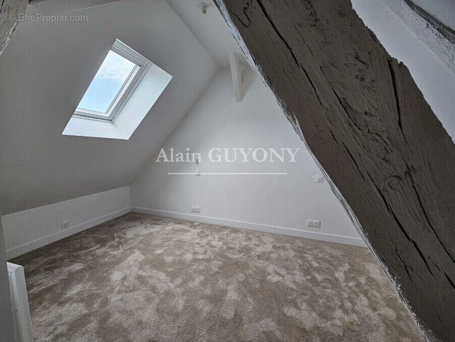 Maison à PONT-L&#039;EVEQUE