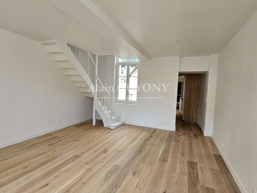 Maison à PONT-L&#039;EVEQUE