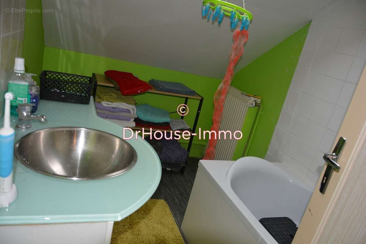 Maison à COUSSAC-BONNEVAL