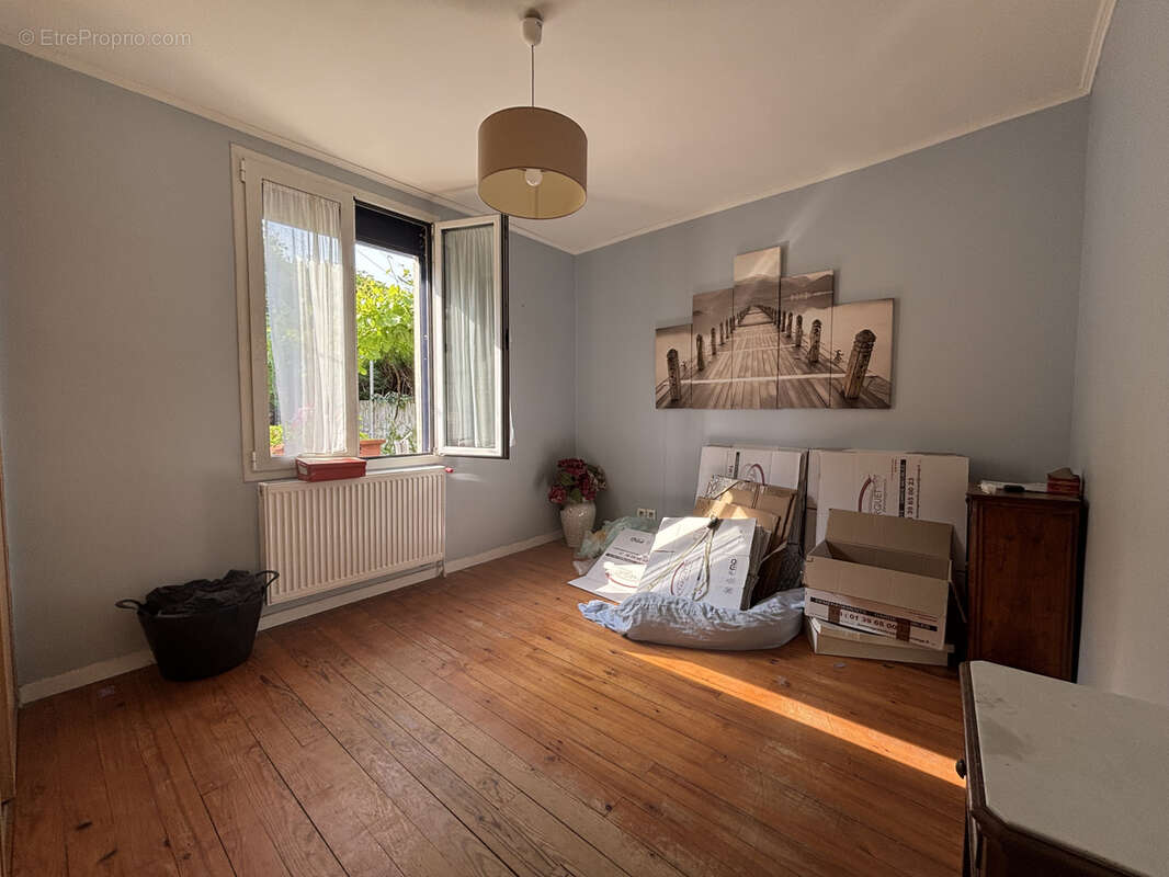 Maison à SARTROUVILLE