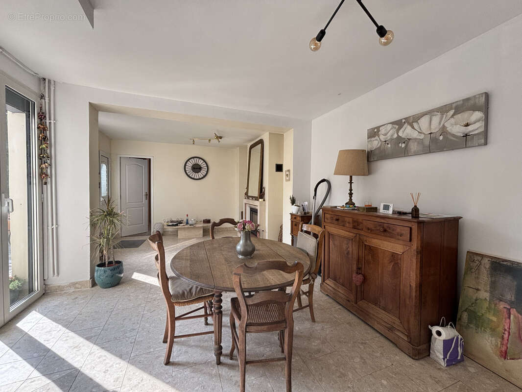 Maison à SARTROUVILLE