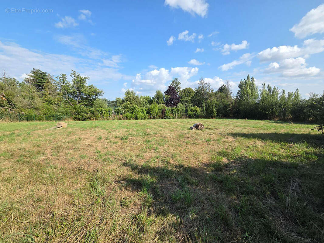 Terrain à VALMONT