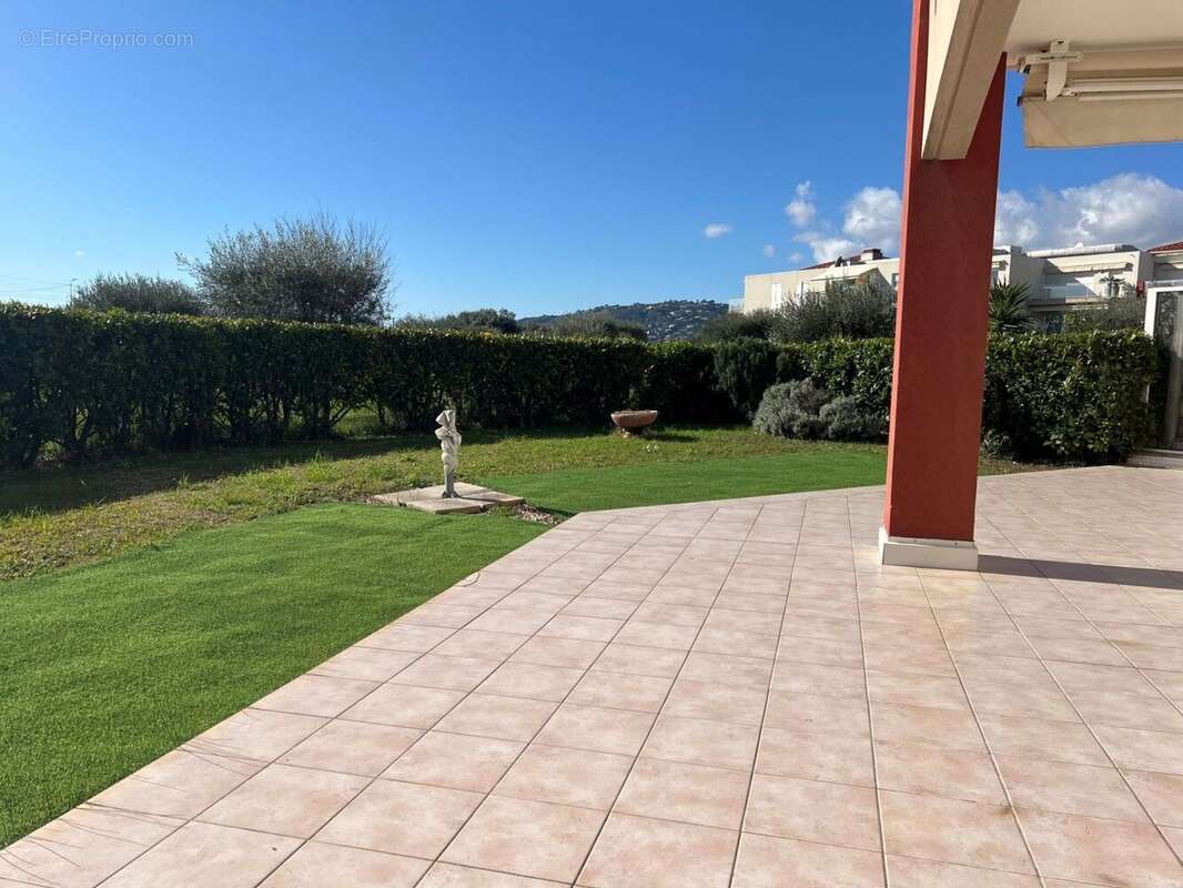 Appartement à BEAUVAIN