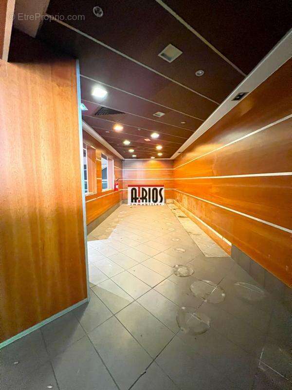 Commerce à LA VALETTE-DU-VAR