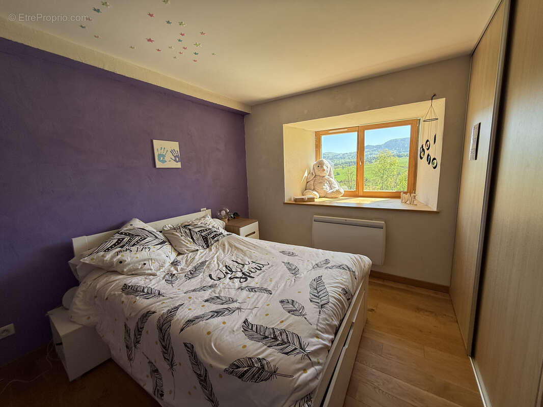 Maison à SAINT-JULIEN-CHAPTEUIL