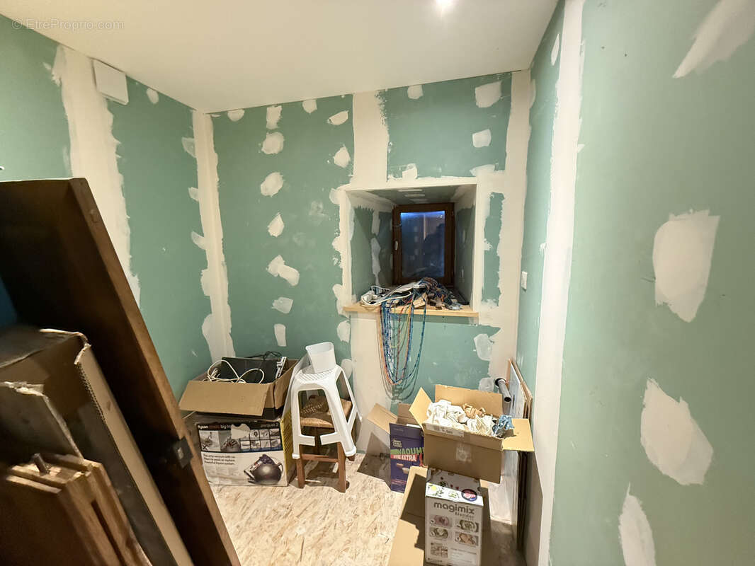 Maison à SAINT-JULIEN-CHAPTEUIL