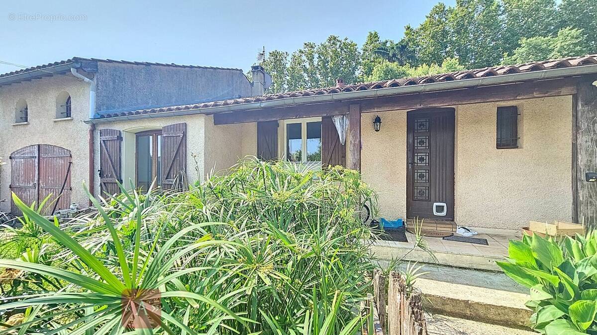 Maison à SAINT-SULPICE