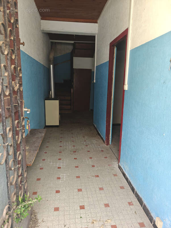 Maison à BELVEZE-DU-RAZES