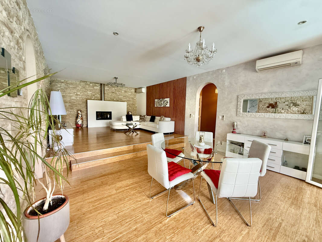 Maison à MARSEILLE-4E