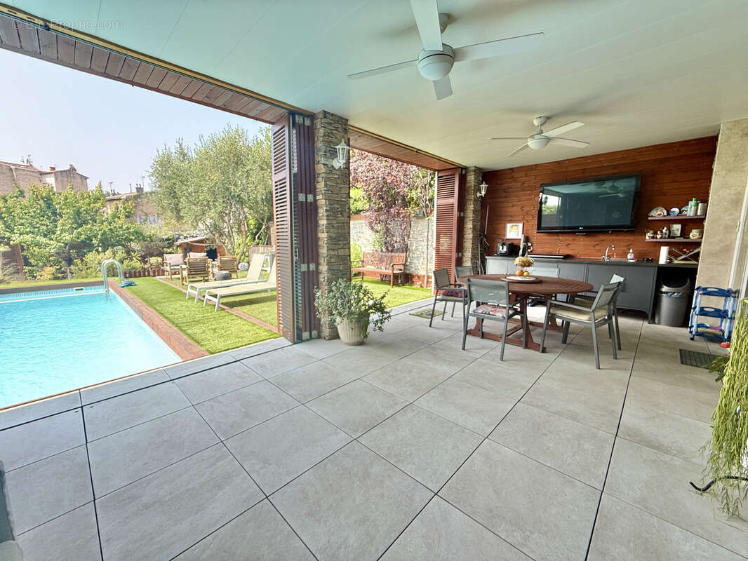 Maison à MARSEILLE-4E