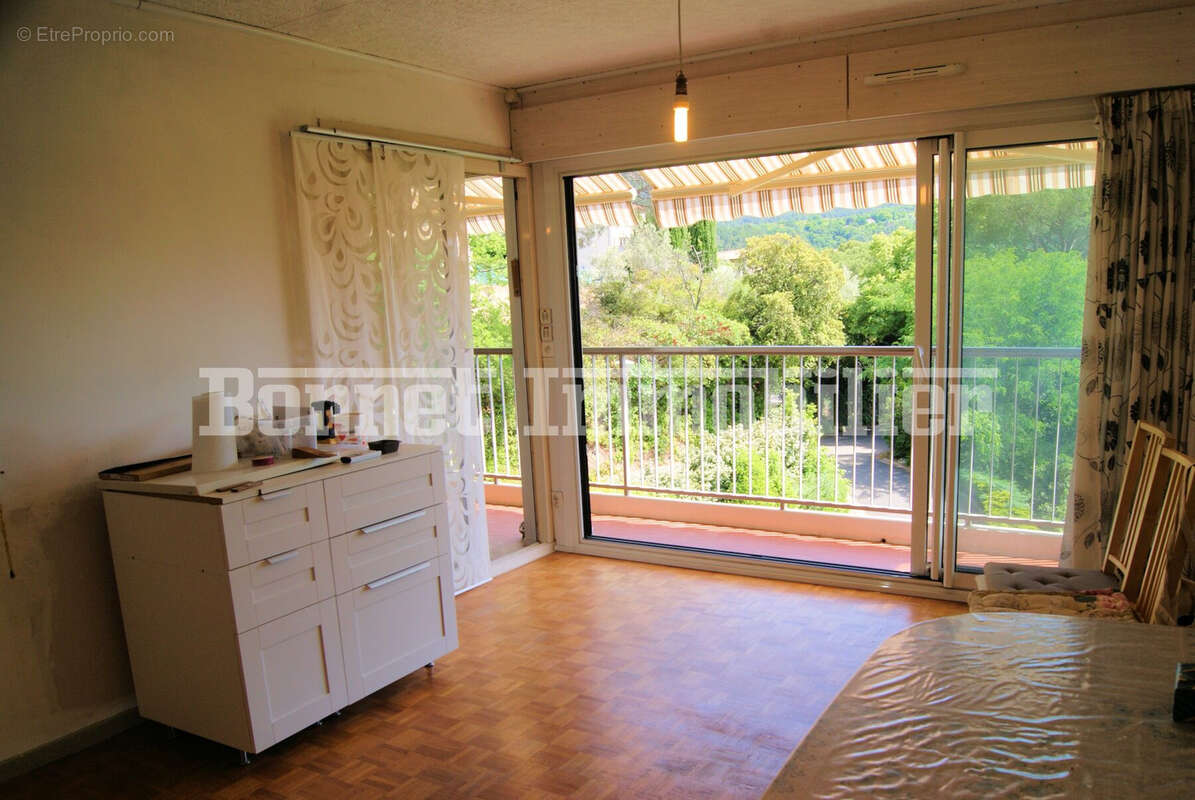 Appartement à NYONS