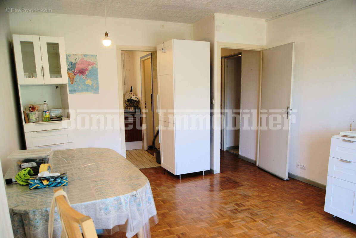 Appartement à NYONS