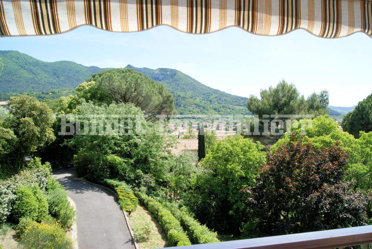 Appartement à NYONS