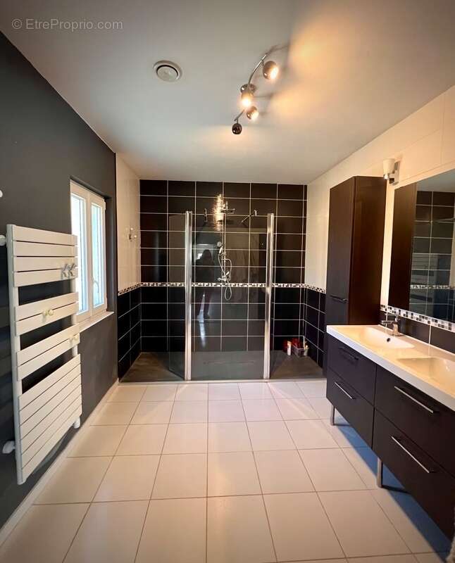 Maison à LAROQUE-TIMBAUT