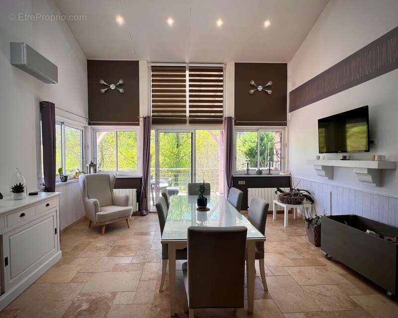 Maison à LAROQUE-TIMBAUT