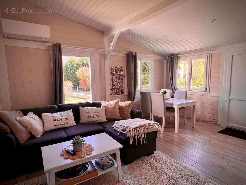 Maison à LAROQUE-TIMBAUT