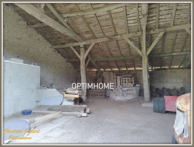 Maison à BLANZAC-PORCHERESSE