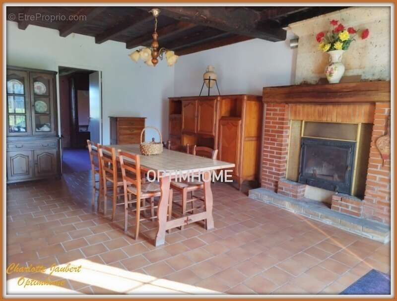 Maison à BLANZAC-PORCHERESSE