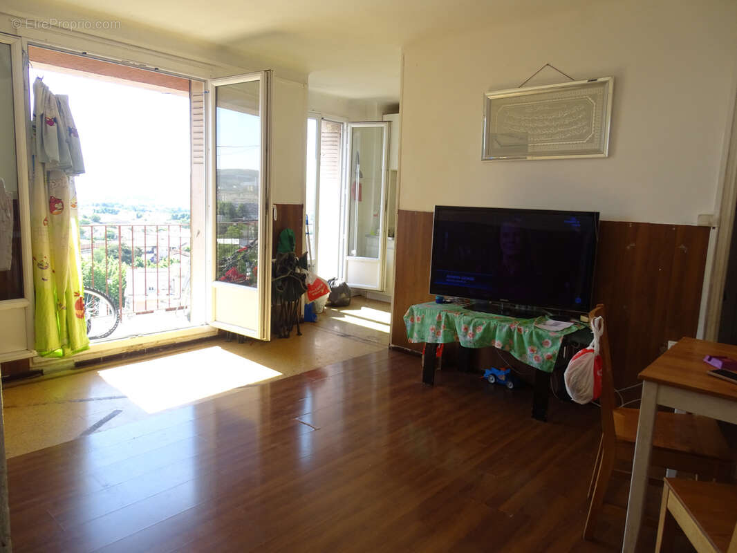 Appartement à MARSEILLE-15E