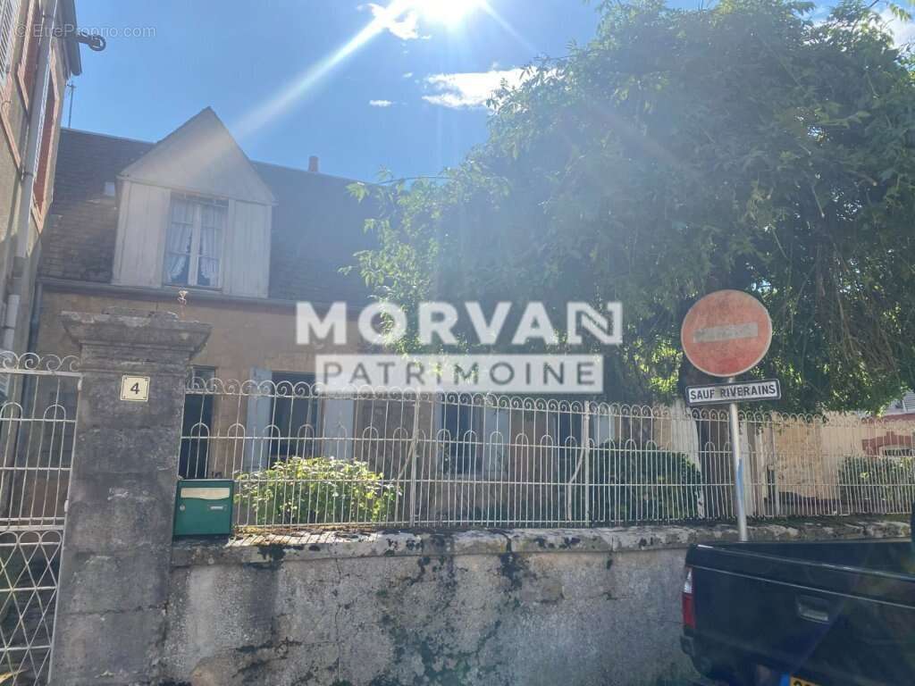 Maison à CHATILLON-EN-BAZOIS