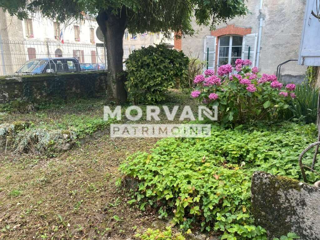 Maison à CHATILLON-EN-BAZOIS