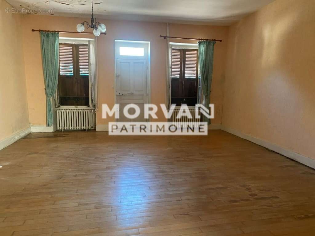 Maison à CHATILLON-EN-BAZOIS