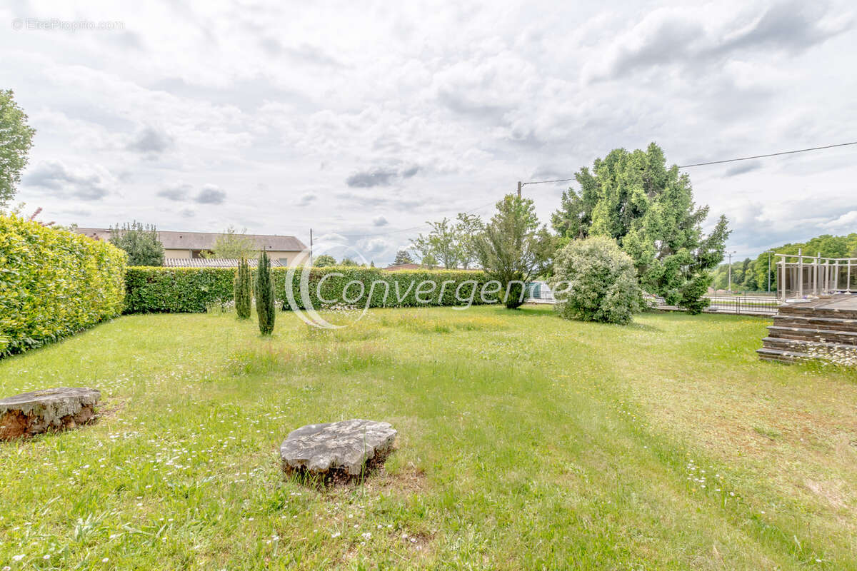 Maison à RILHAC-RANCON