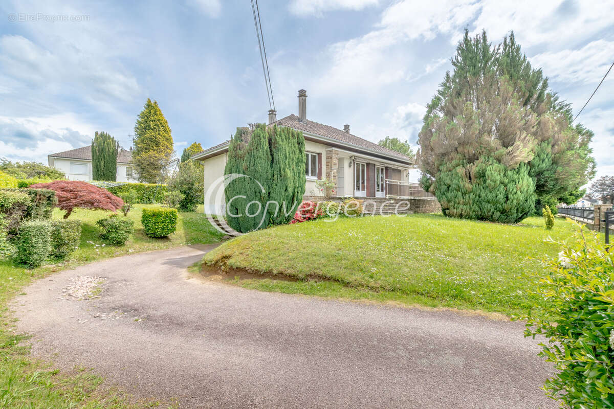 Maison à RILHAC-RANCON